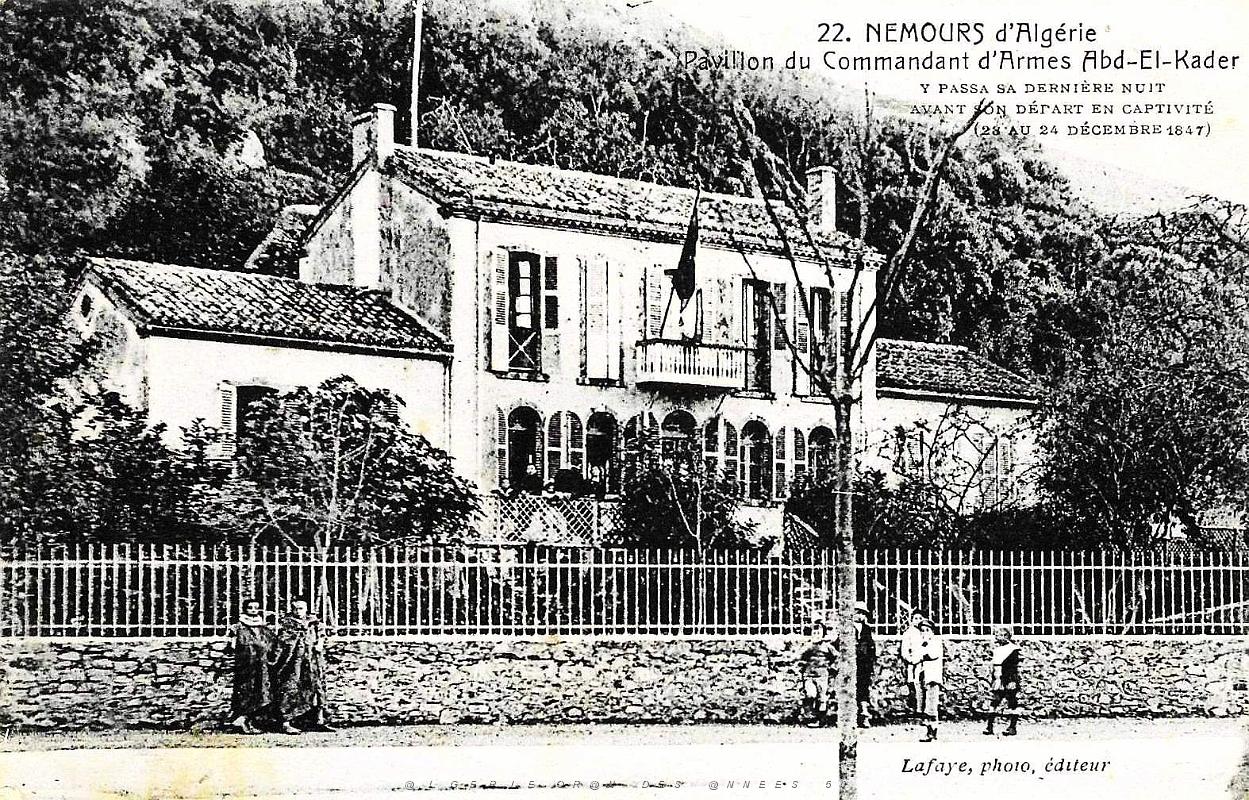 Nemours - Pavillon du Commandant d'Armes.jpg